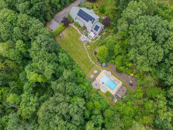 14 Daniels Hill Road, Newtown CT 06470