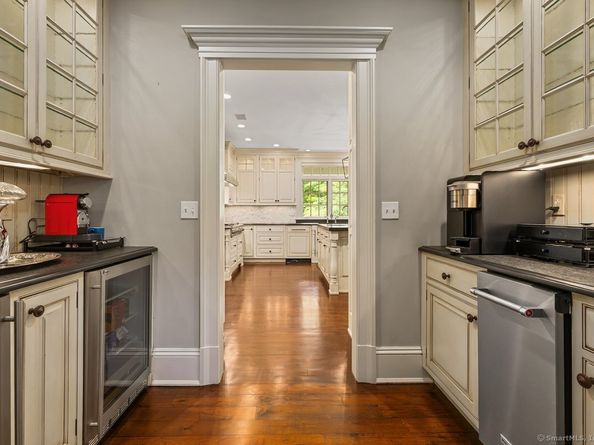 174 Branchville Road, Ridgefield CT 06877