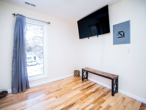 9 Roseton Road, New Fairfield CT 06812