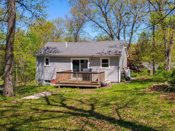 9 Roseton Road, New Fairfield CT 06812