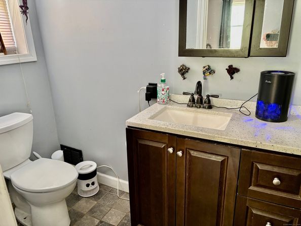 21 oven Rock Road, Bethel CT 06801