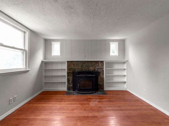 25 Ponus Avenue, Norwalk CT 06850