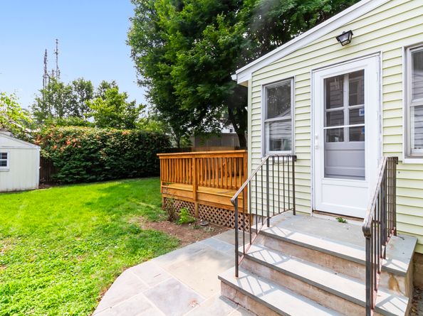 25 Ponus Avenue, Norwalk CT 06850