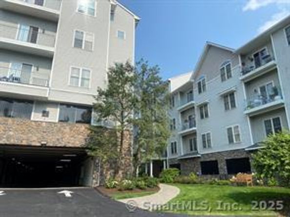 105 Richards Avenue 2305, Norwalk CT 06854