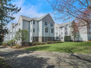 105 Richards Avenue 2305, Norwalk CT 06854