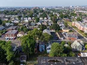 33 Granfield Avenue, Bridgeport CT 06610