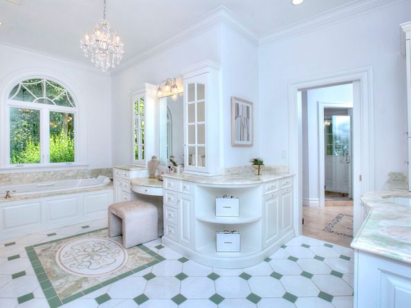 4 Jennings Court, Westport CT 06880
