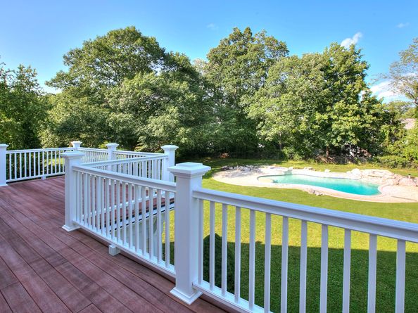 4 Jennings Court, Westport CT 06880