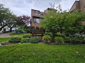 112 Glenwood Avenue 112, Bridgeport CT 06610