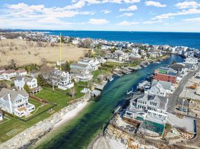 318 320 Pine Creek Avenue, Fairfield CT 06824