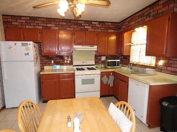 490 Woodside Avenue, Bridgeport CT 06606