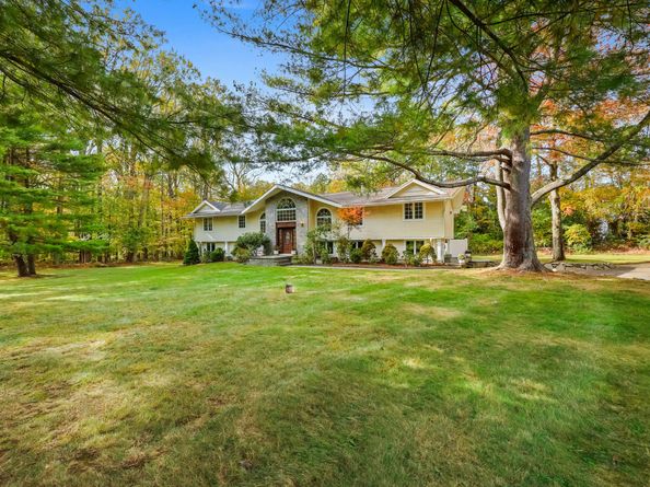 2190 Sturges Highway, Fairfield CT 06880