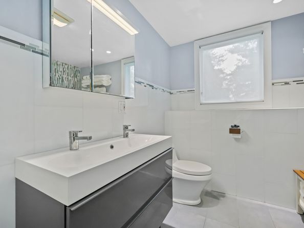 2190 Sturges Highway, Fairfield CT 06880