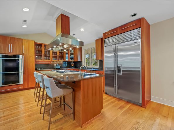 2190 Sturges Highway, Fairfield CT 06880