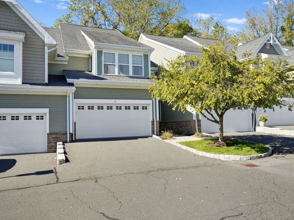 6 Bristol Terrace 6, Danbury CT 06810