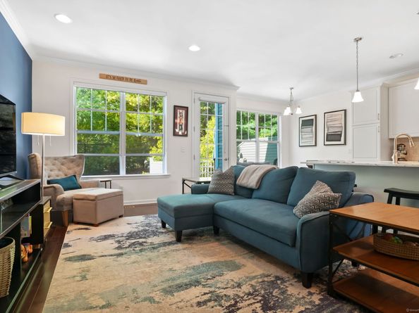 6 Bristol Terrace 6, Danbury CT 06810
