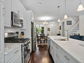 6 Bristol Terrace 6, Danbury CT 06810