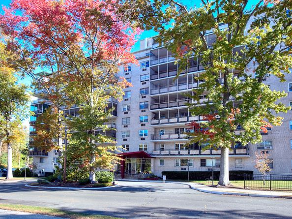 80 Cartright Street 8J, Bridgeport CT 06604