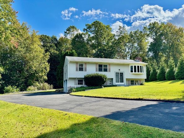 21 Adams Drive, Bethel CT 06801