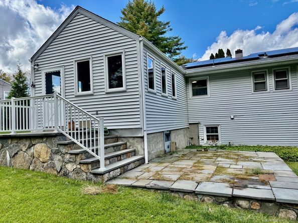 21 Adams Drive, Bethel CT 06801