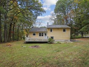12 Oak Crest Drive, Brookfield CT 06804