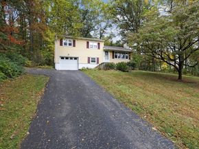 12 Oak Crest Drive, Brookfield CT 06804