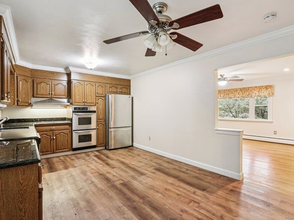 12 Oak Crest Drive, Brookfield CT 06804