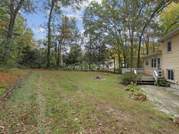 12 Oak Crest Drive, Brookfield CT 06804