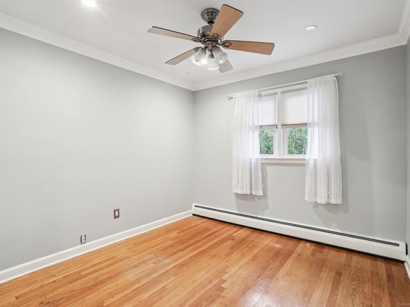 12 Oak Crest Drive, Brookfield CT 06804