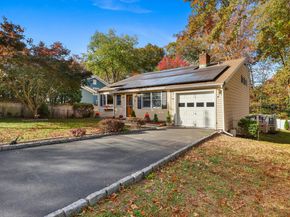 113 Wood Ridge Drive, Stamford CT 06905