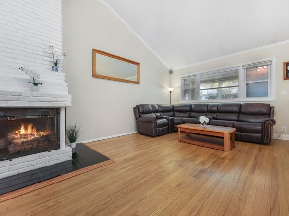 113 Wood Ridge Drive, Stamford CT 06905