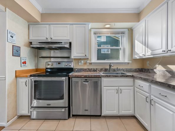 113 Wood Ridge Drive, Stamford CT 06905