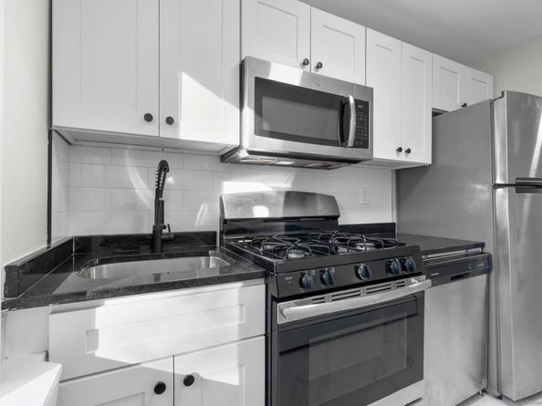 107 Dewey Street, Stratford CT 06615