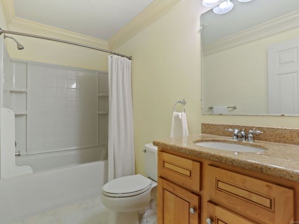 25 Country Road 25, Fairfield CT 06824