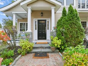 25 Country Road 25, Fairfield CT 06824