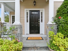 25 Country Road 25, Fairfield CT 06824