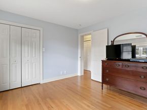 25 Country Road 25, Fairfield CT 06824
