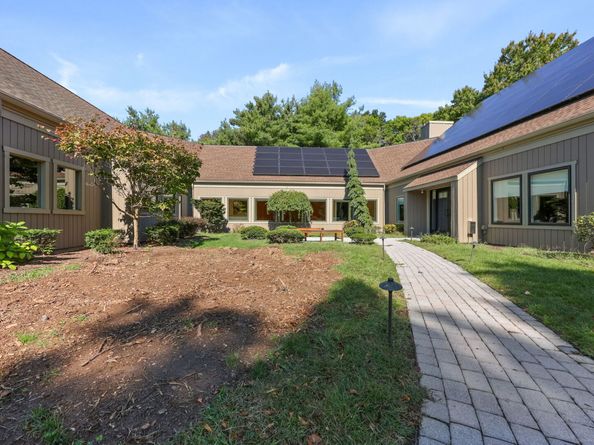 488 Commanche Lane A, Stratford CT 06614