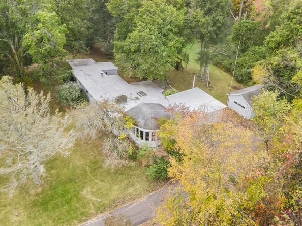 999 Monroe Turnpike, Monroe CT 06468