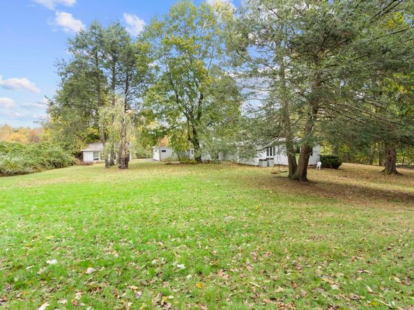 999 Monroe Turnpike, Monroe CT 06468
