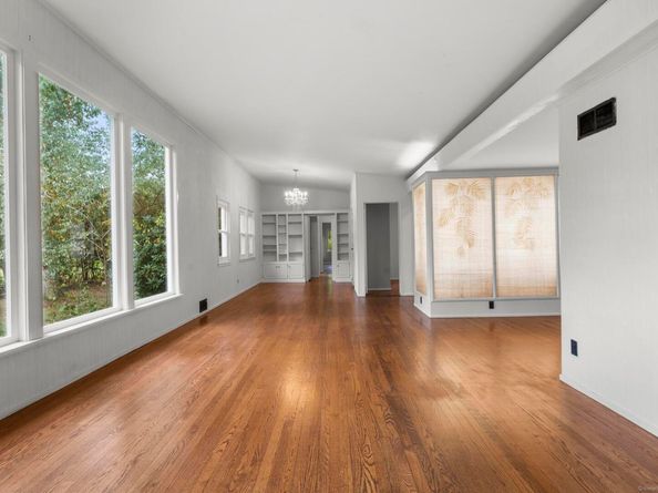 999 Monroe Turnpike, Monroe CT 06468
