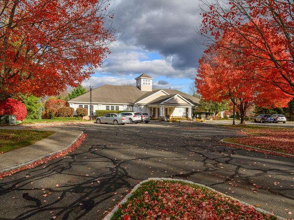 92 Woodcrest Lane 92, Danbury CT 06810