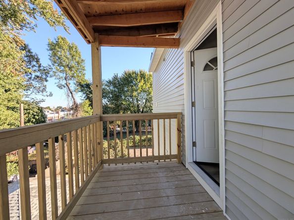 54 6th Street, Bridgeport CT 06607