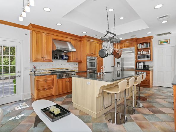 342 Mayapple Road, Stamford CT 06903