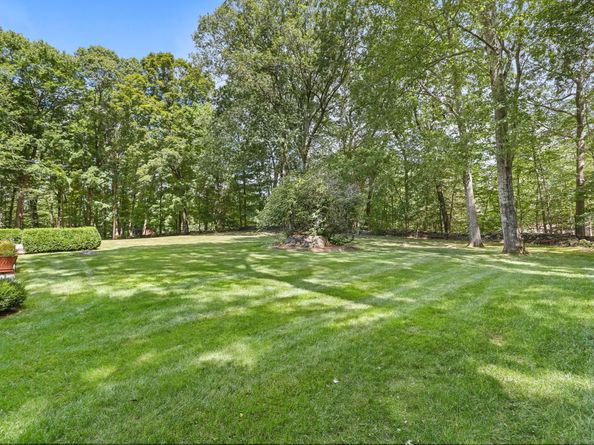 342 Mayapple Road, Stamford CT 06903