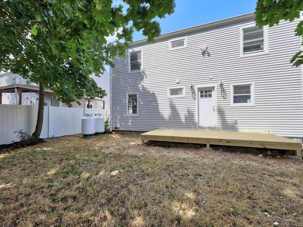 405 Ruth Street, Bridgeport CT 06606
