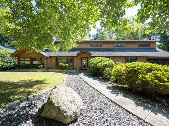 41 Blue Ridge Drive, Trumbull CT 06611