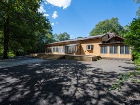 41 Blue Ridge Drive, Trumbull CT 06611