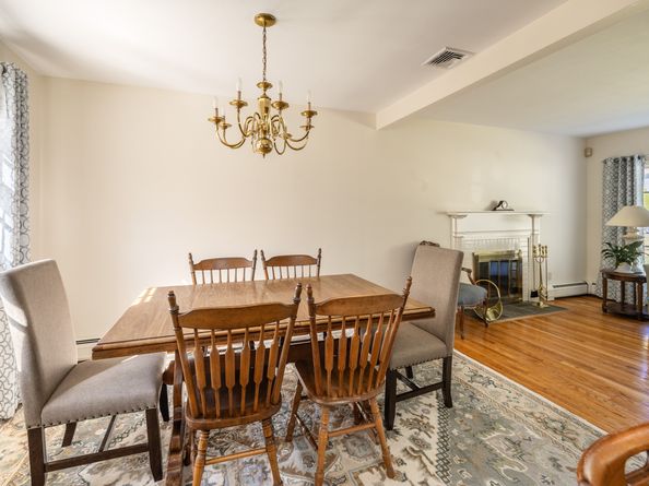 5 Random Road, Fairfield CT 06825