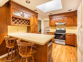 5 Random Road, Fairfield CT 06825